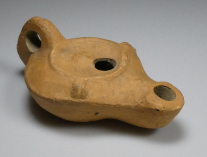 Roman Terracota Oil Lamp with Handle, AD 100-300
